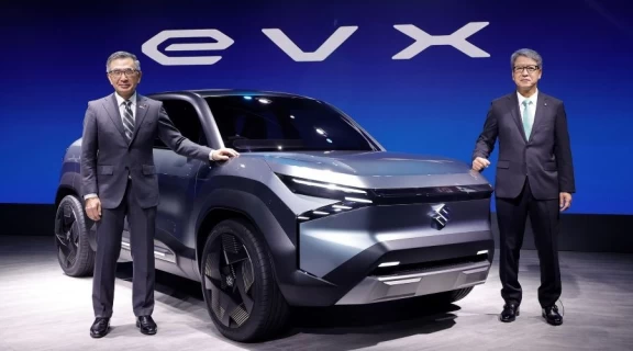 خودرو کانسپت الکتریکی سوزوکی eVX در نمایشگاه اتو اکسپو 2023 رونمایی شد